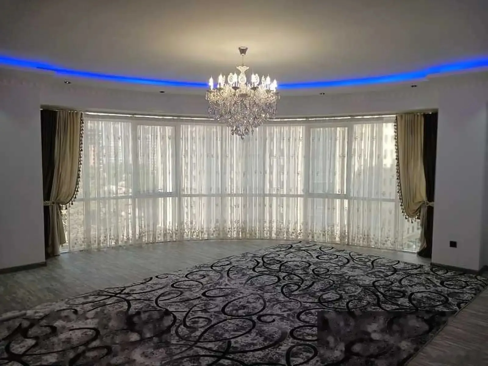 3-комн. квартира, 9 этаж, 120м², чулочка