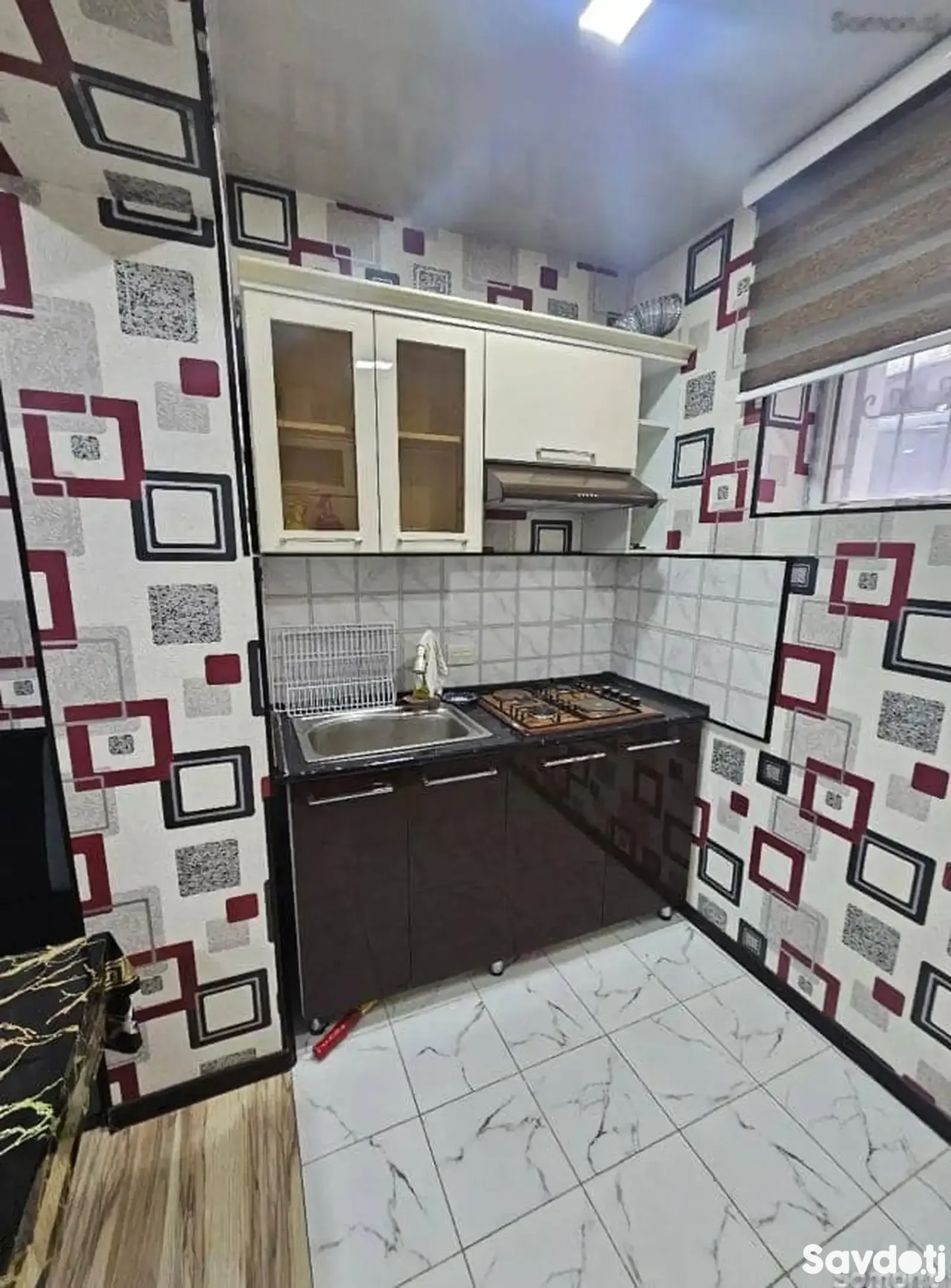 1-комн. квартира, Цокольный этаж, 50 м², 19 микрорайон