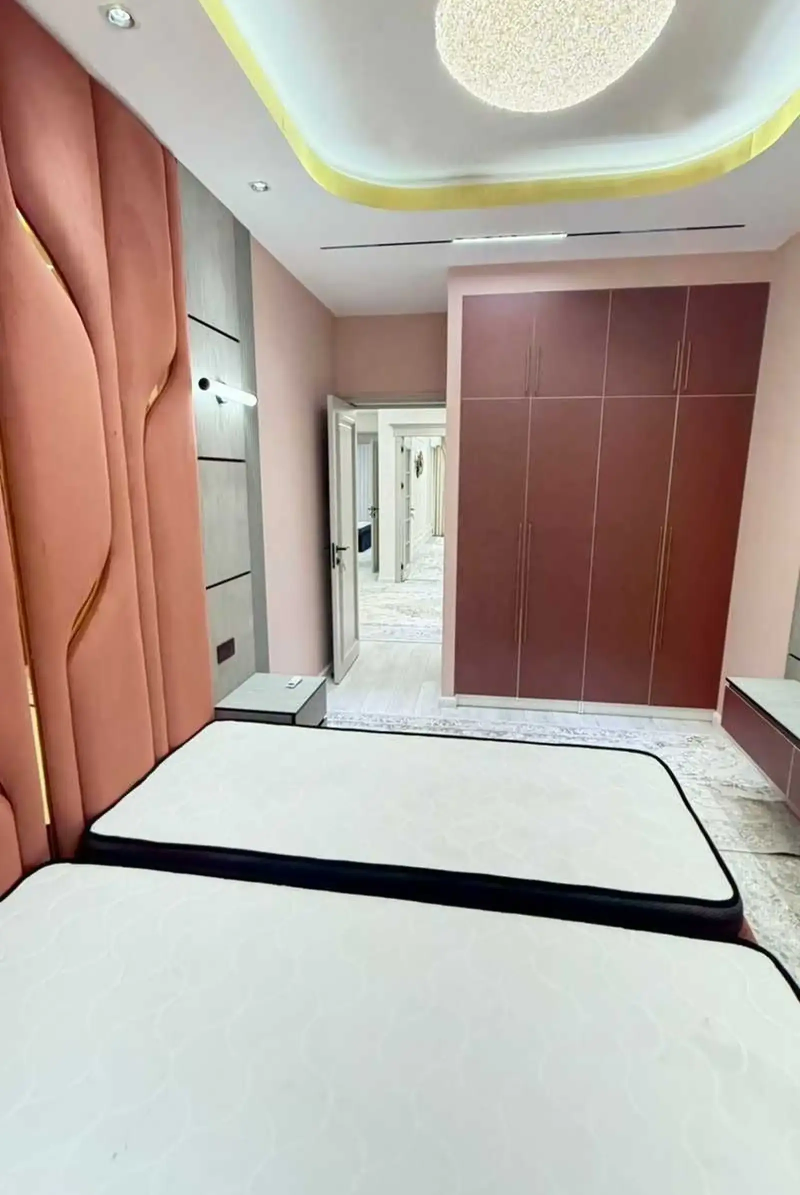 3-комн. квартира, 11 этаж, 105м², И. Сомонӣ