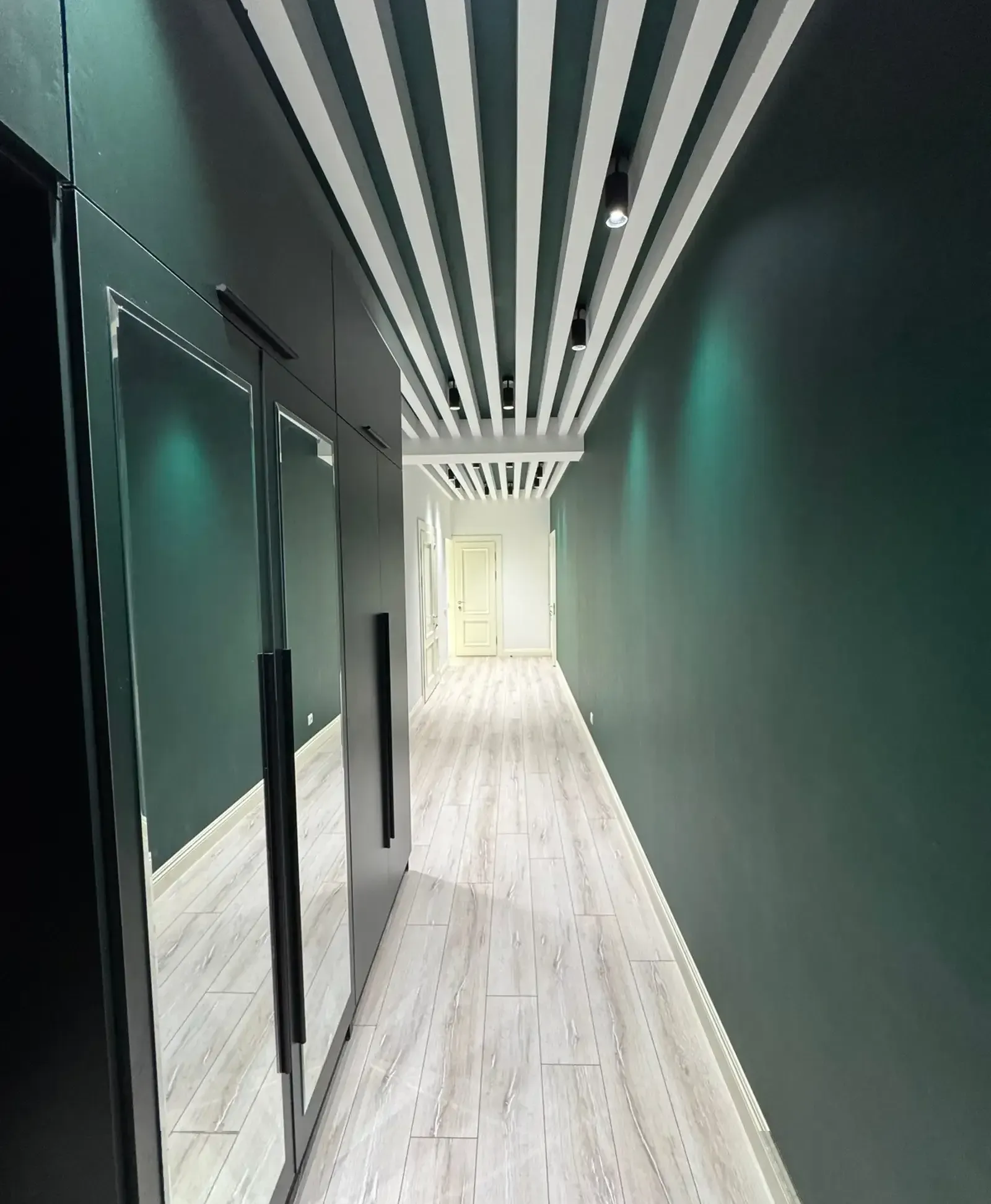 3-комн. квартира, 13 этаж, 120м², пр Рудаки / И Сомони