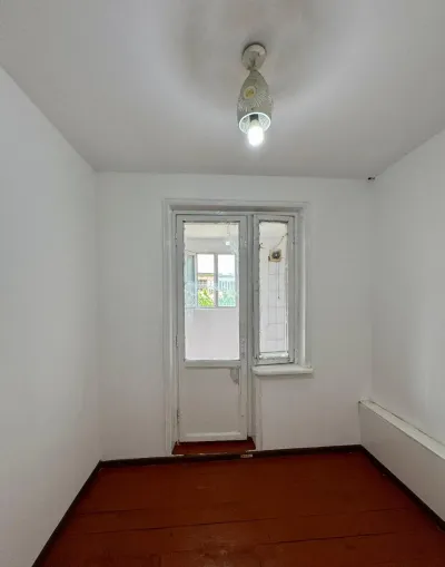 1-комн. квартира, 4 этаж, 40 м², 64мкр