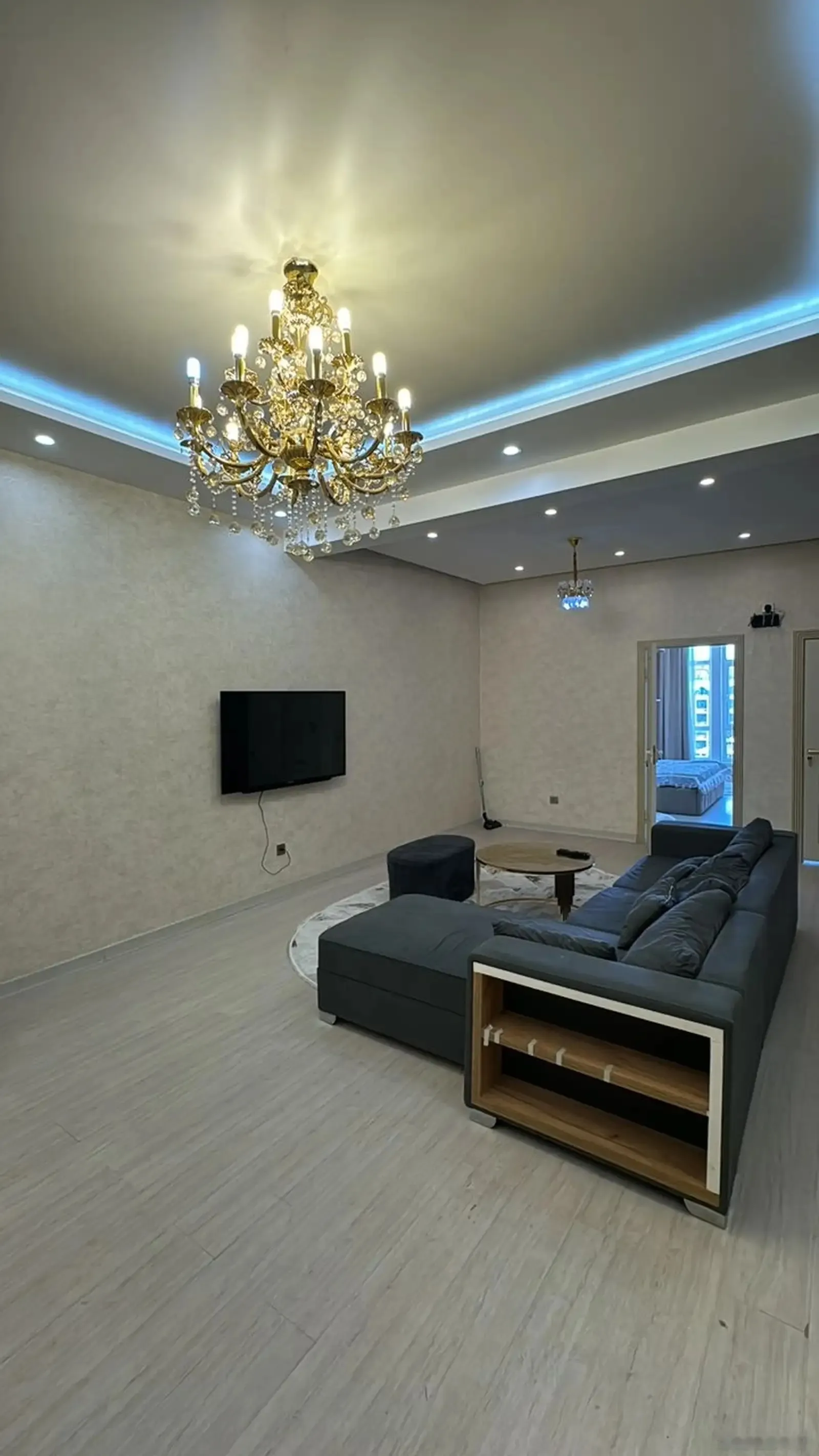 2-комн. квартира, 15 этаж, 90м², овир