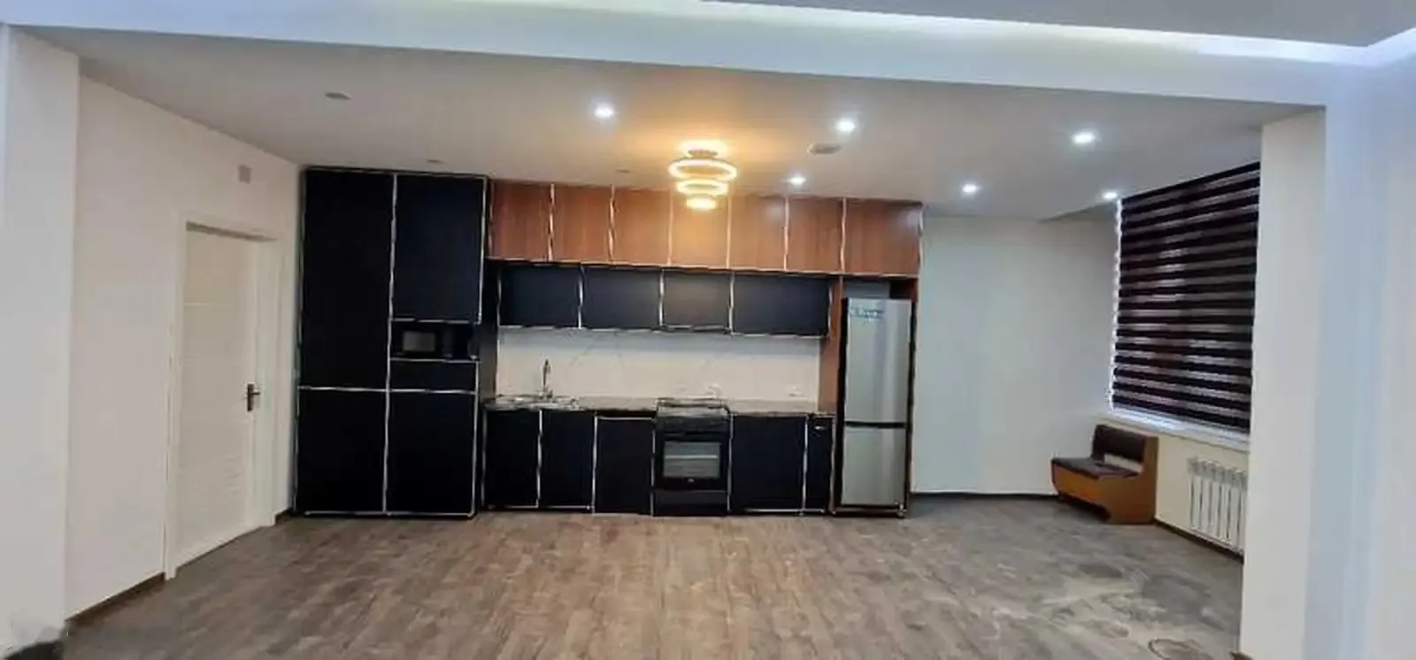 3-комн. квартира, 12 этаж, 122м², 102мкр