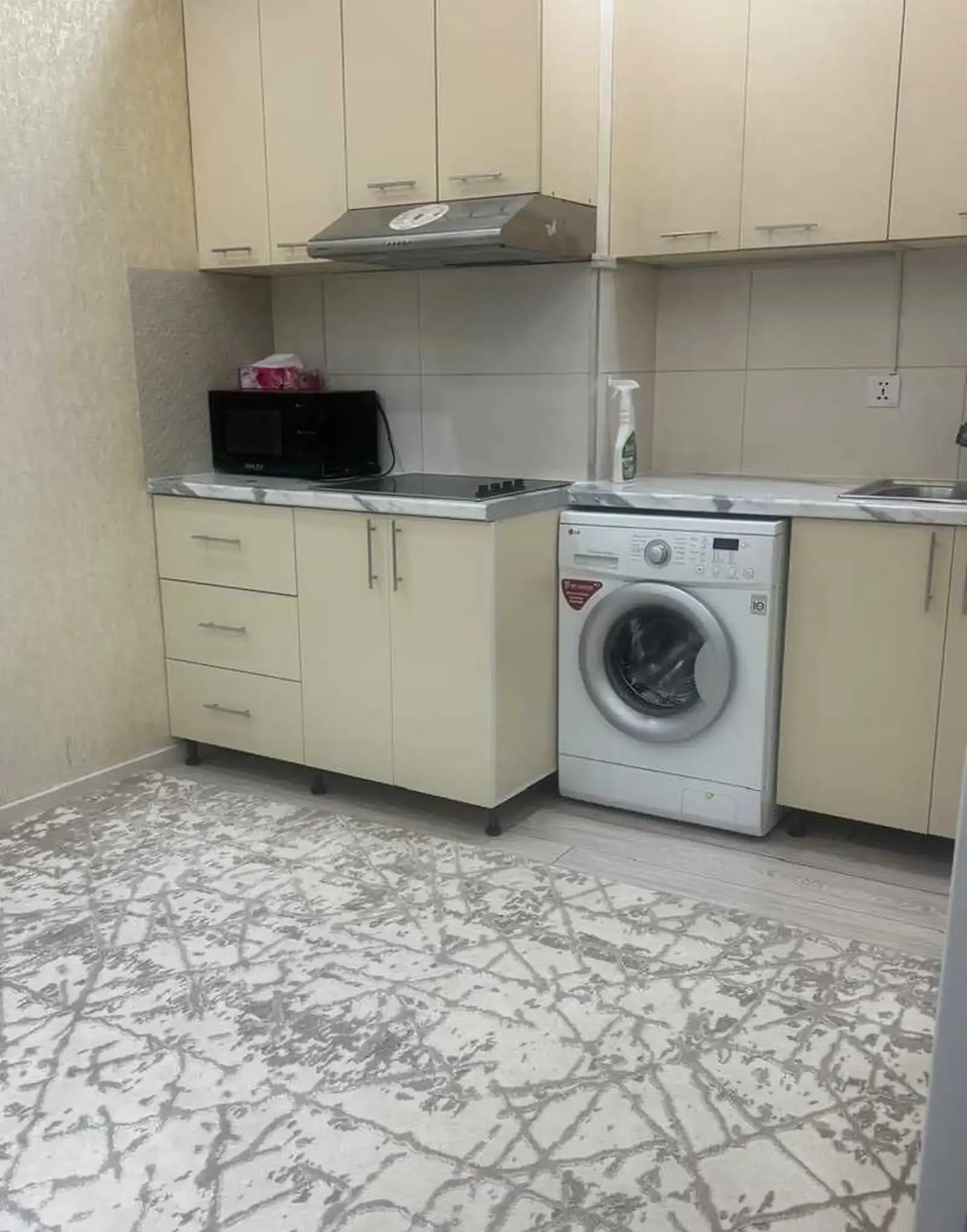 2-комн. квартира, 3 этаж, 64м², Хилтон