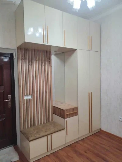 Шкаф