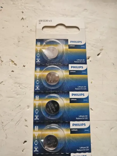 Батарейка Philips CR1220