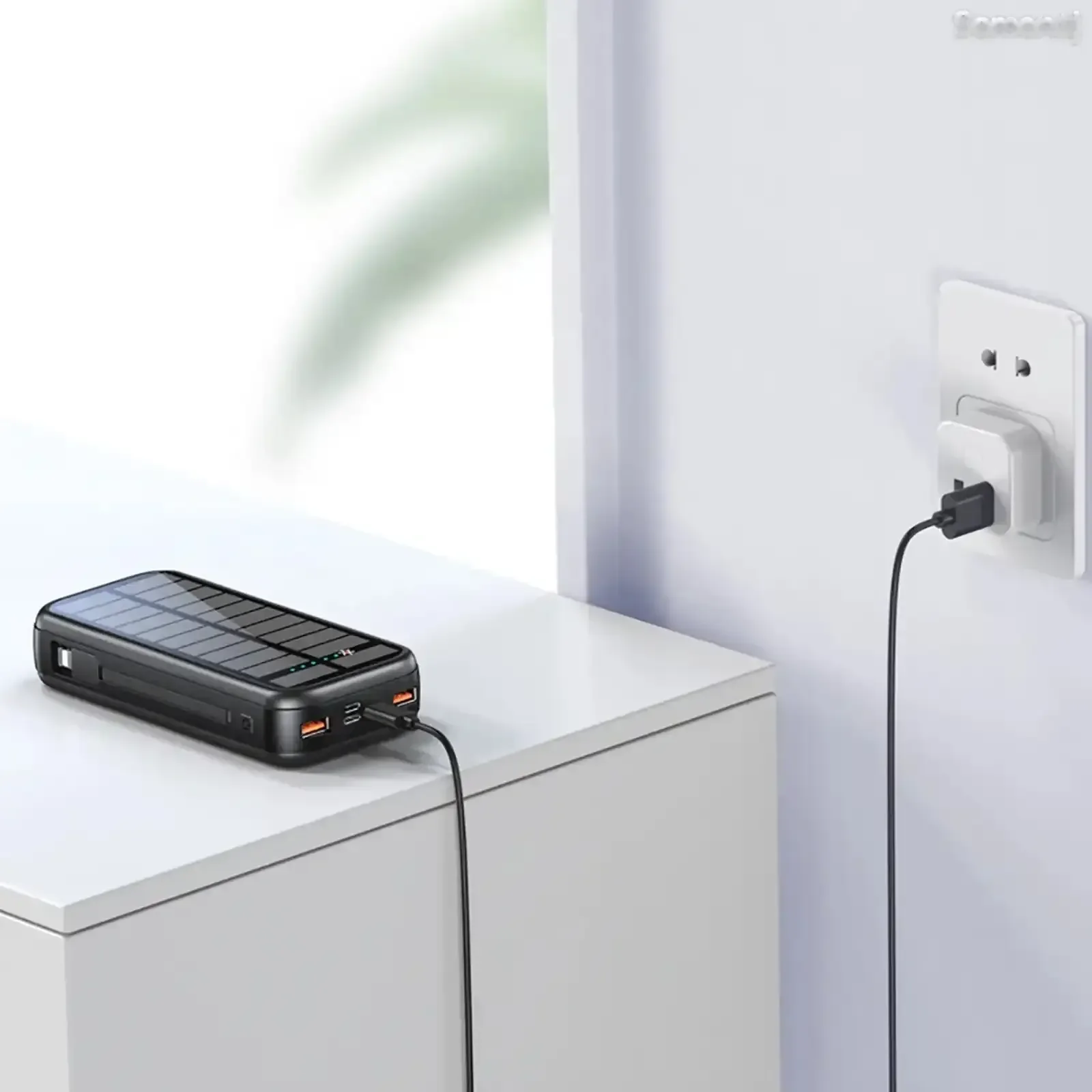 Внешний аккумулятор Green Lion PD20W Solar 2 16000 мАч черный