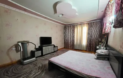 2 этажн. 9-комн. дом, 4 соток, 2-юм советский