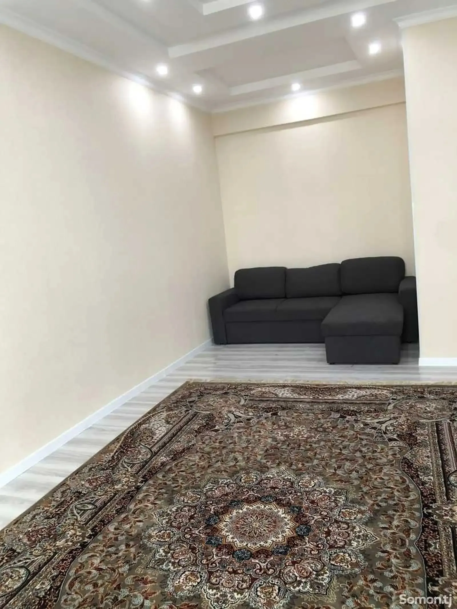 2-комн. квартира, 18 этаж, 80м², Шохмансур