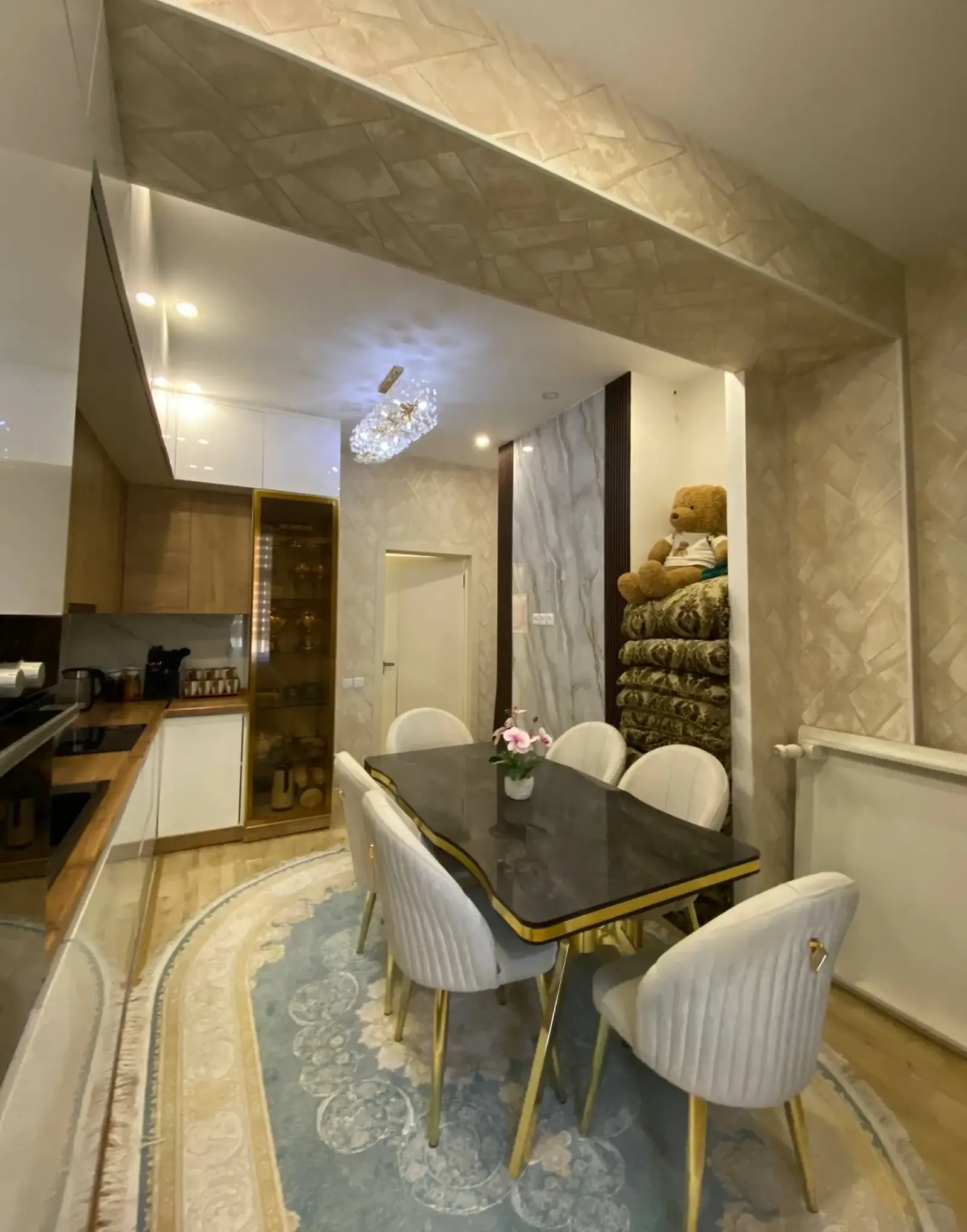 2-комн. квартира, 4 этаж, 77 м², Сино Молодежный