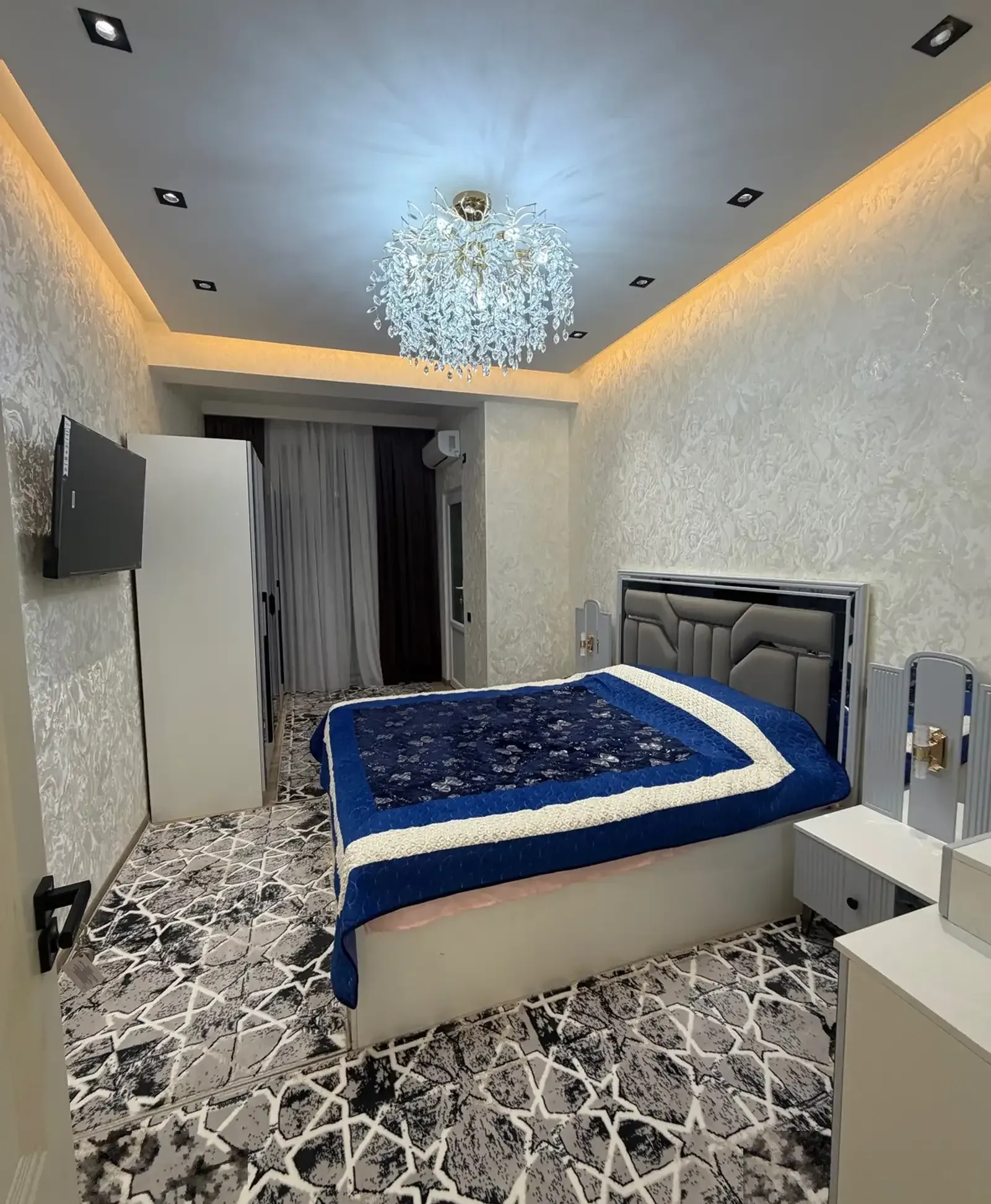 3-комн. квартира, 7 этаж, 112м², Овир/Ашан