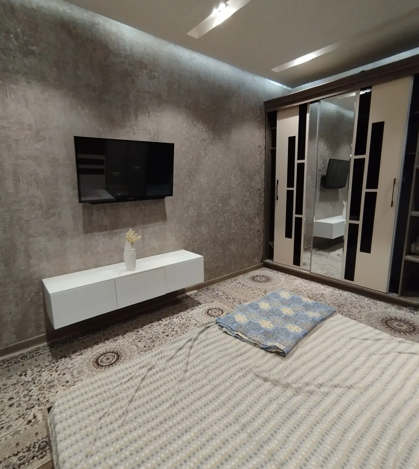 2-комн. квартира, 17 этаж, 75м², Спартак доми Симург ру баруи Роддоми