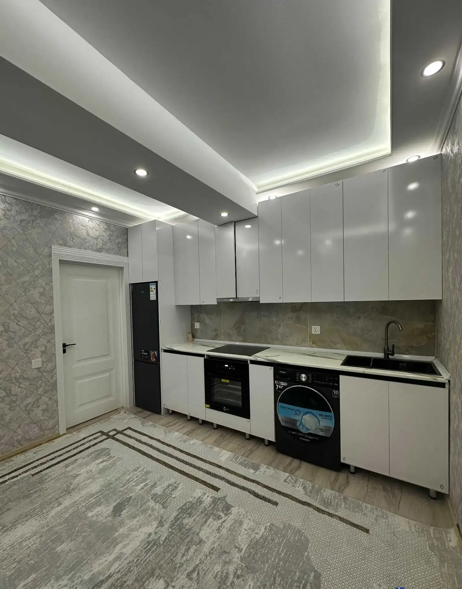 2-комн. квартира, 14 этаж, 76 м², Шохмансур
