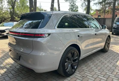 Li Auto (LiXiang) L6, 2025