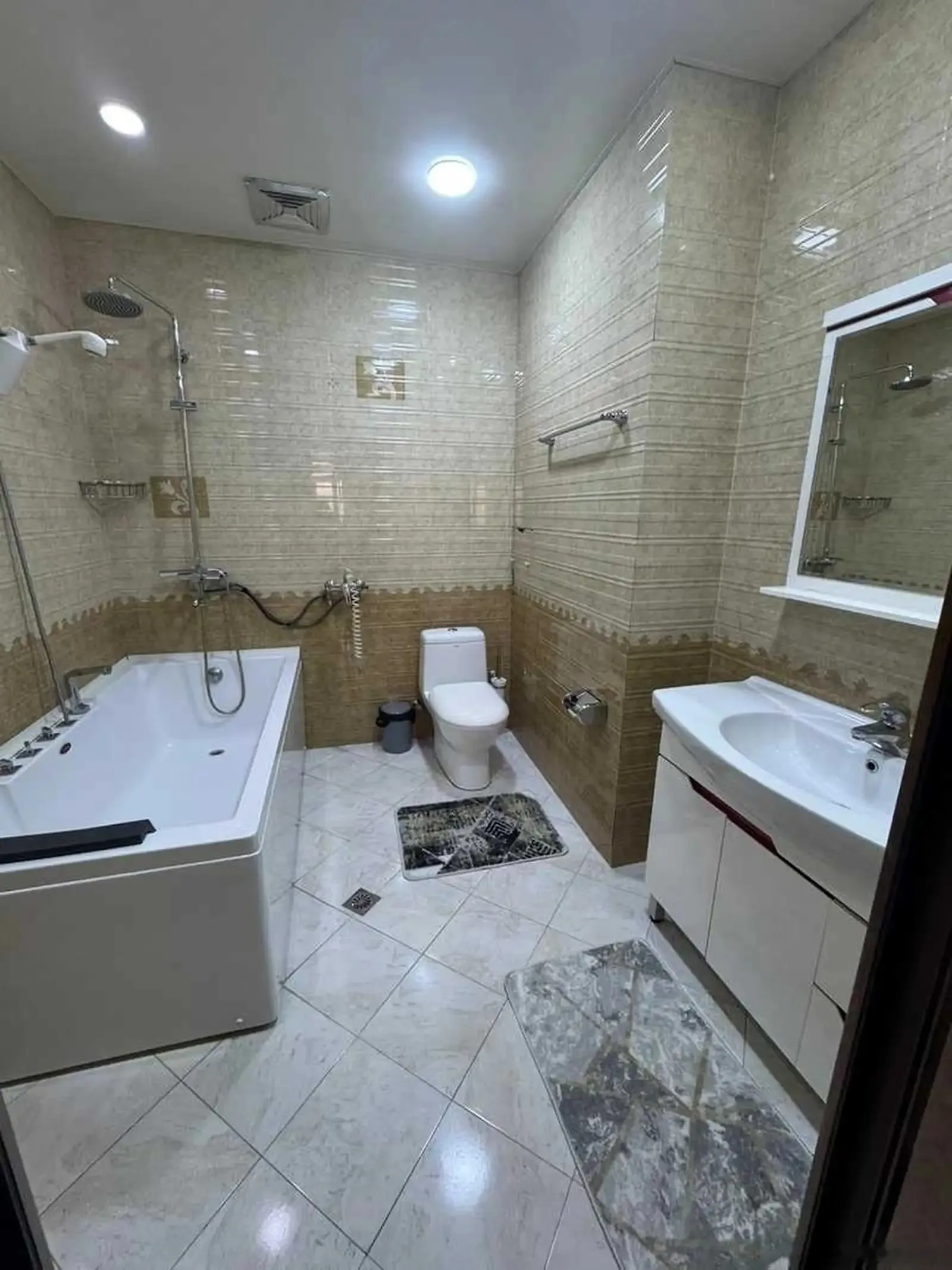3-комн. квартира, 10 этаж, 110м², пайкари таможни