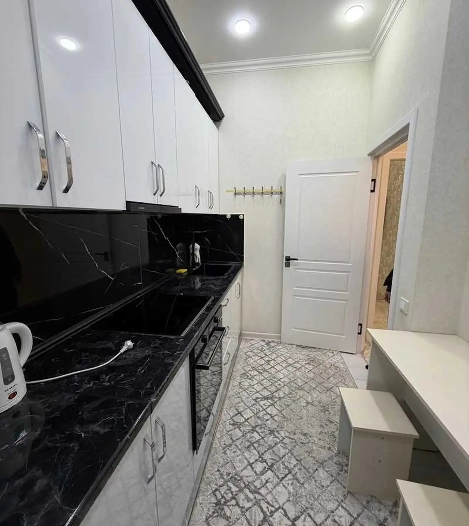 2-комн. квартира, 9 этаж, 52м², Шохмансур
