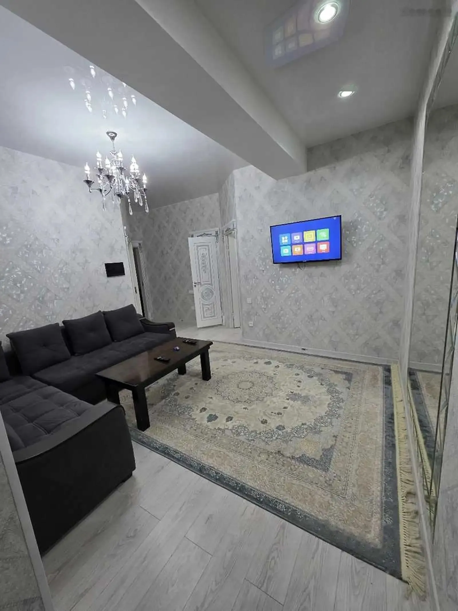 2-комн. квартира, 14 этаж, 74м², Шохмансур