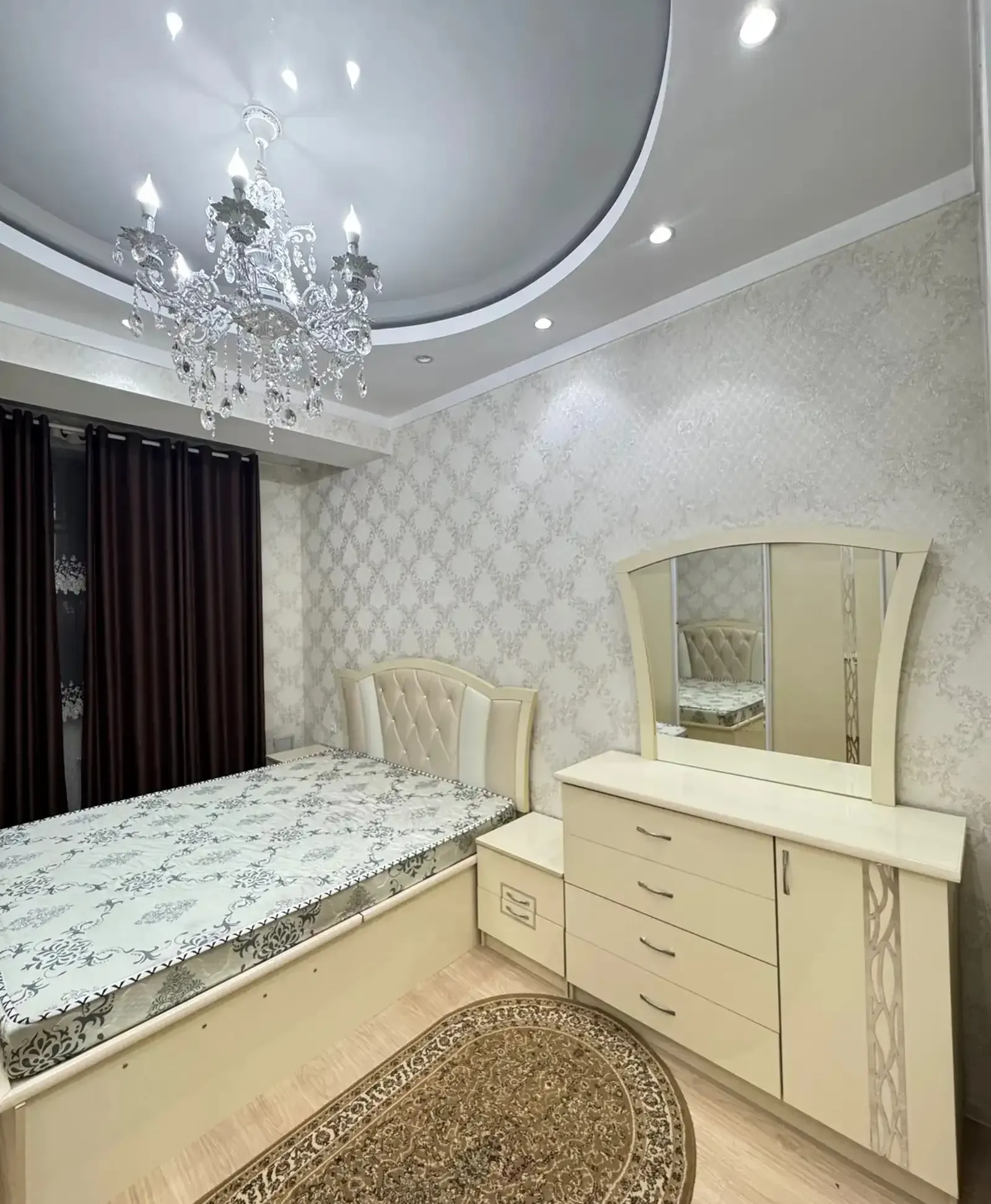 3-комн. квартира, 2 этаж, 105м², 84 мкр, Милано мода