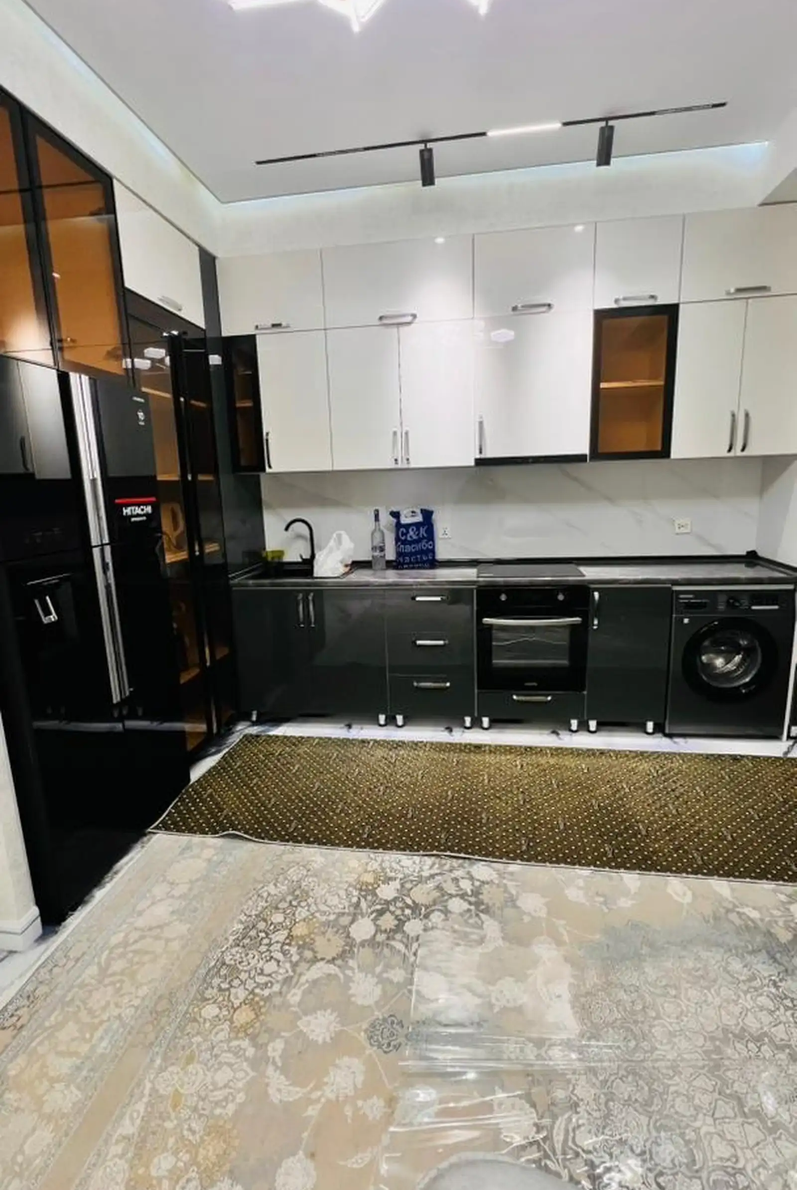 3-комн. квартира, 4 этаж, 140м², Шохмансур ру баруи Зелёный бозор доми Валберис Наздикии Садбарг