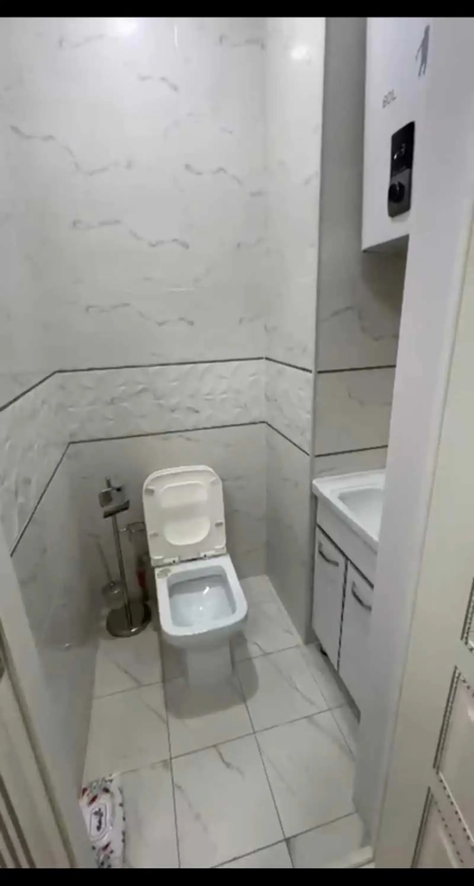 2-комн. квартира, 15 этаж, 75м², сино