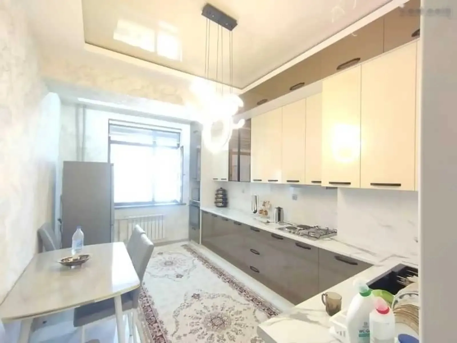 2-комн. квартира, 12 этаж, 82м², Голубой экран