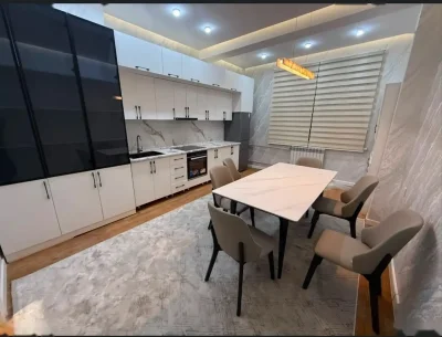 3-комн. квартира, 3 этаж, 105м², Шохмансур Голубой Экран