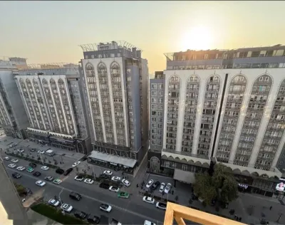 2-комн. квартира, 14 этаж, 74м², И.Сосони