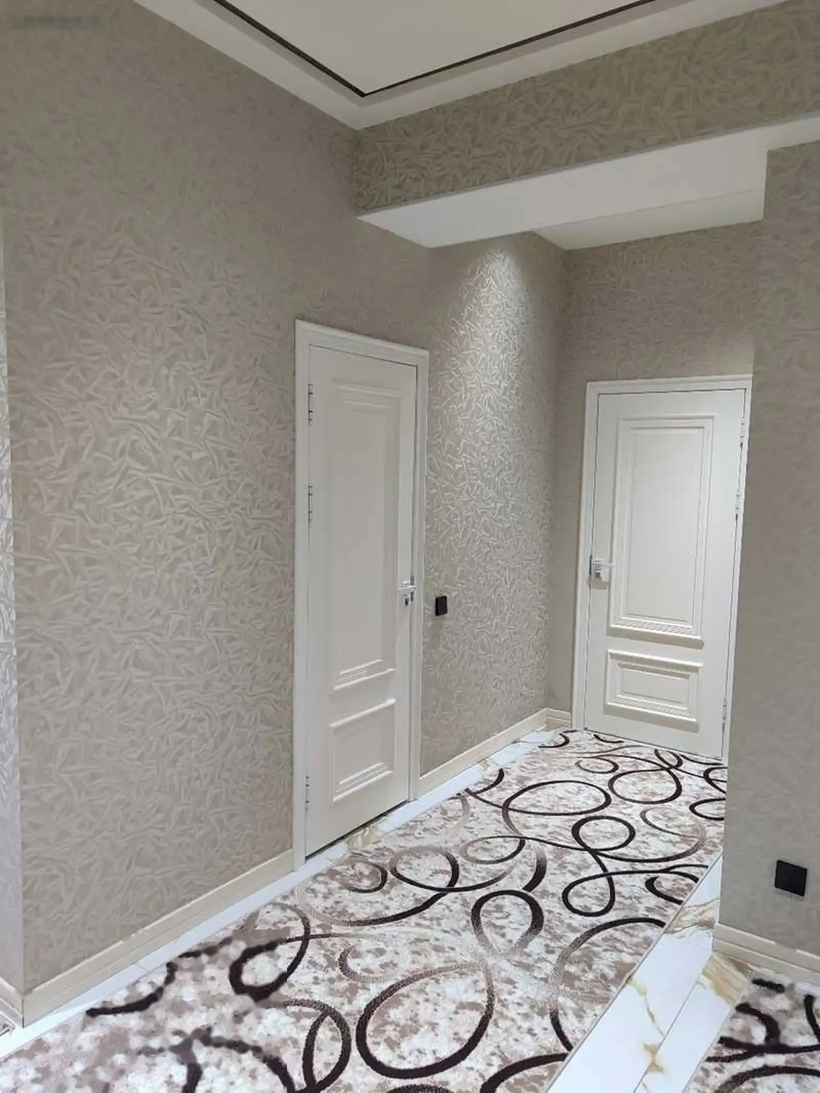 1-комн. квартира, 5 этаж, 50 м², Голубой экран