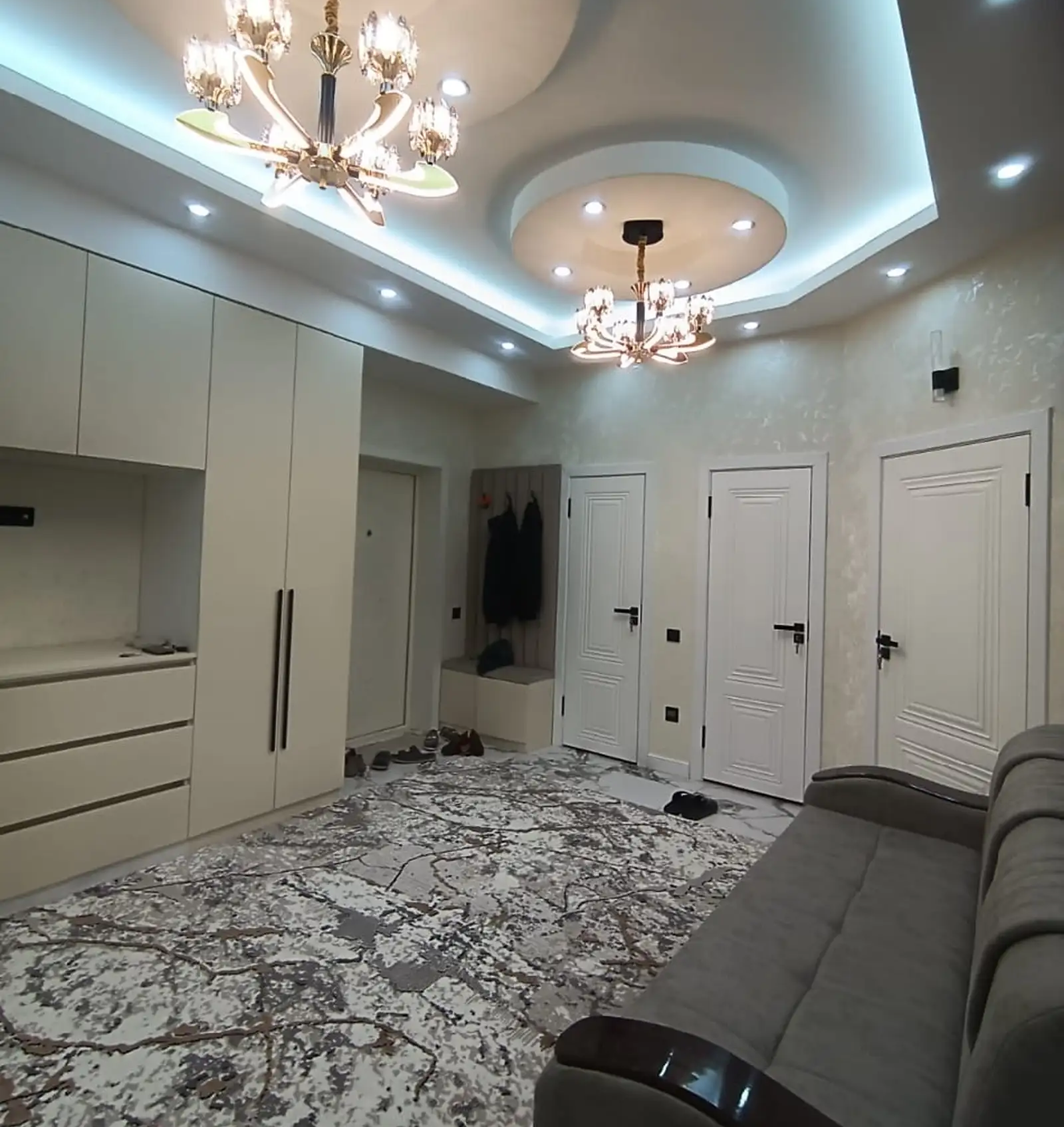 3-комн. квартира, 10 этаж, 90м², Шохмансур, назди Скорая больница, Айни 46, ру ба руи Гуля Голд