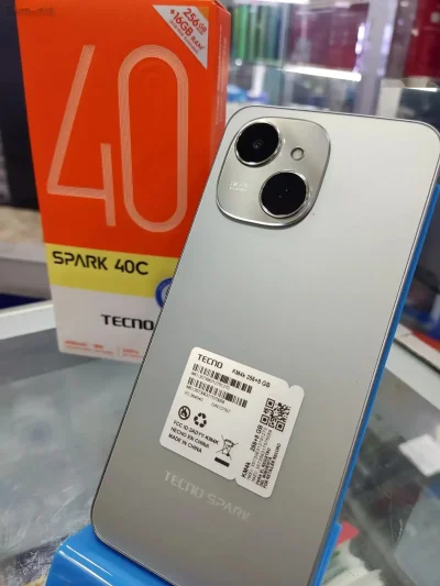 Tecno Spark 40C 128 gb