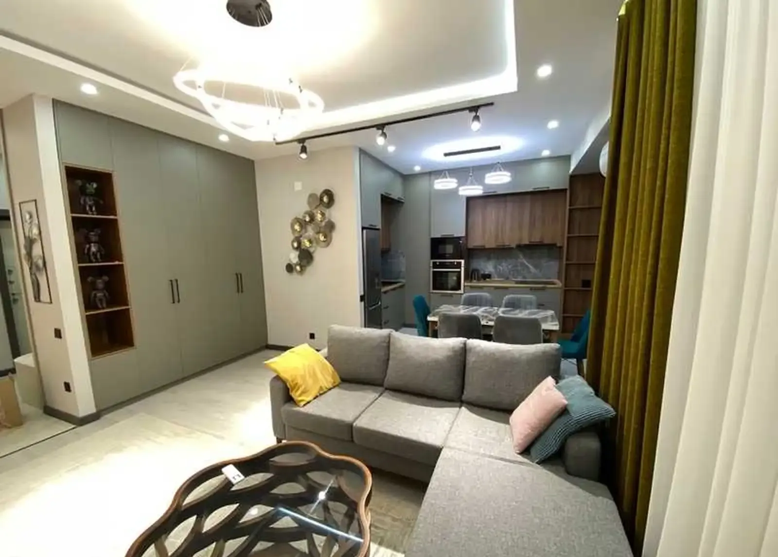 2-комн. квартира, 16 этаж, 78м², Доми Бустон сити