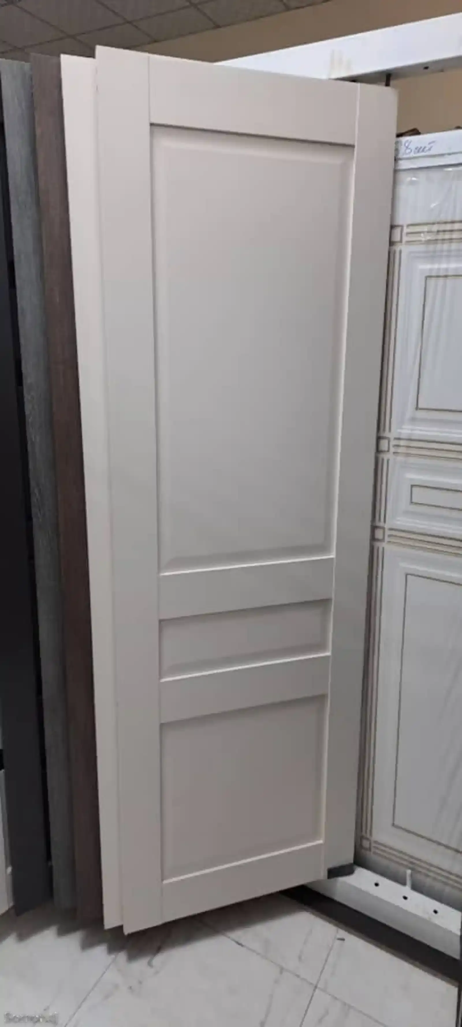 Дверь