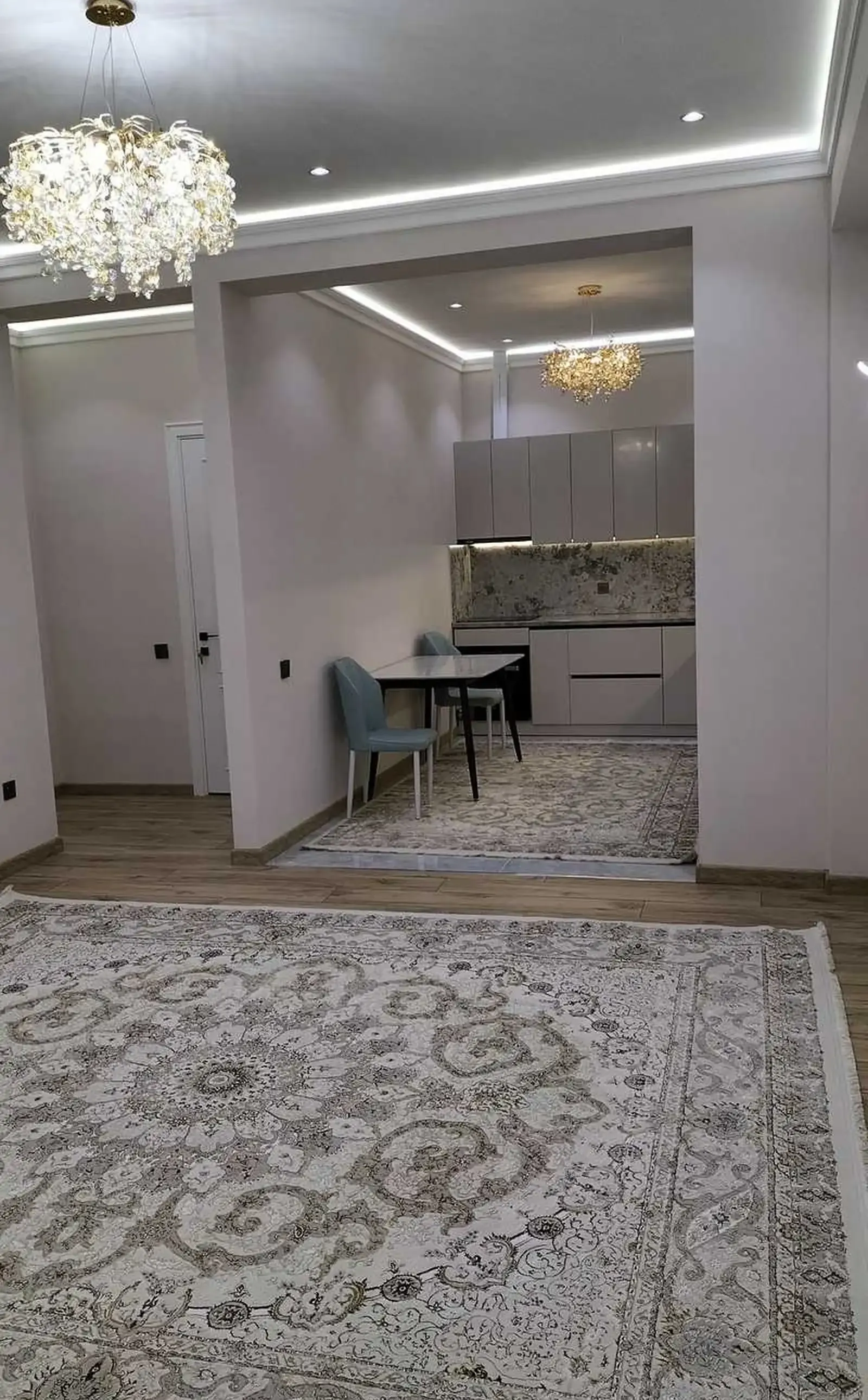 2-комн. квартира, 5 этаж, 92м², Пушти Цум