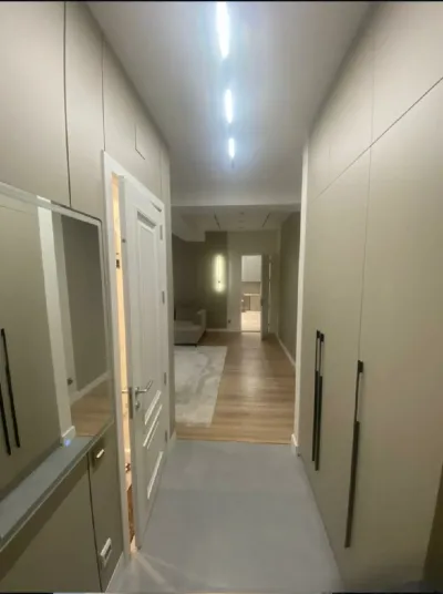 3-комн. квартира, 2 этаж, 130м², Текстиль
