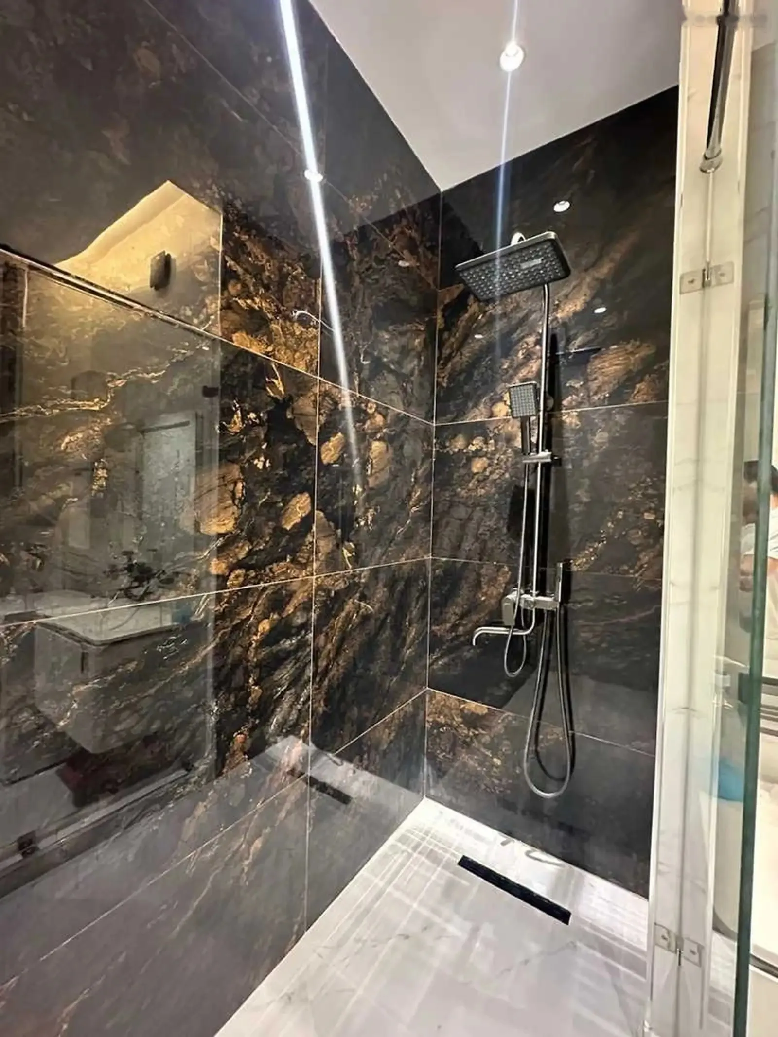 2-комн. квартира, 17 этаж, 98м², белый дом