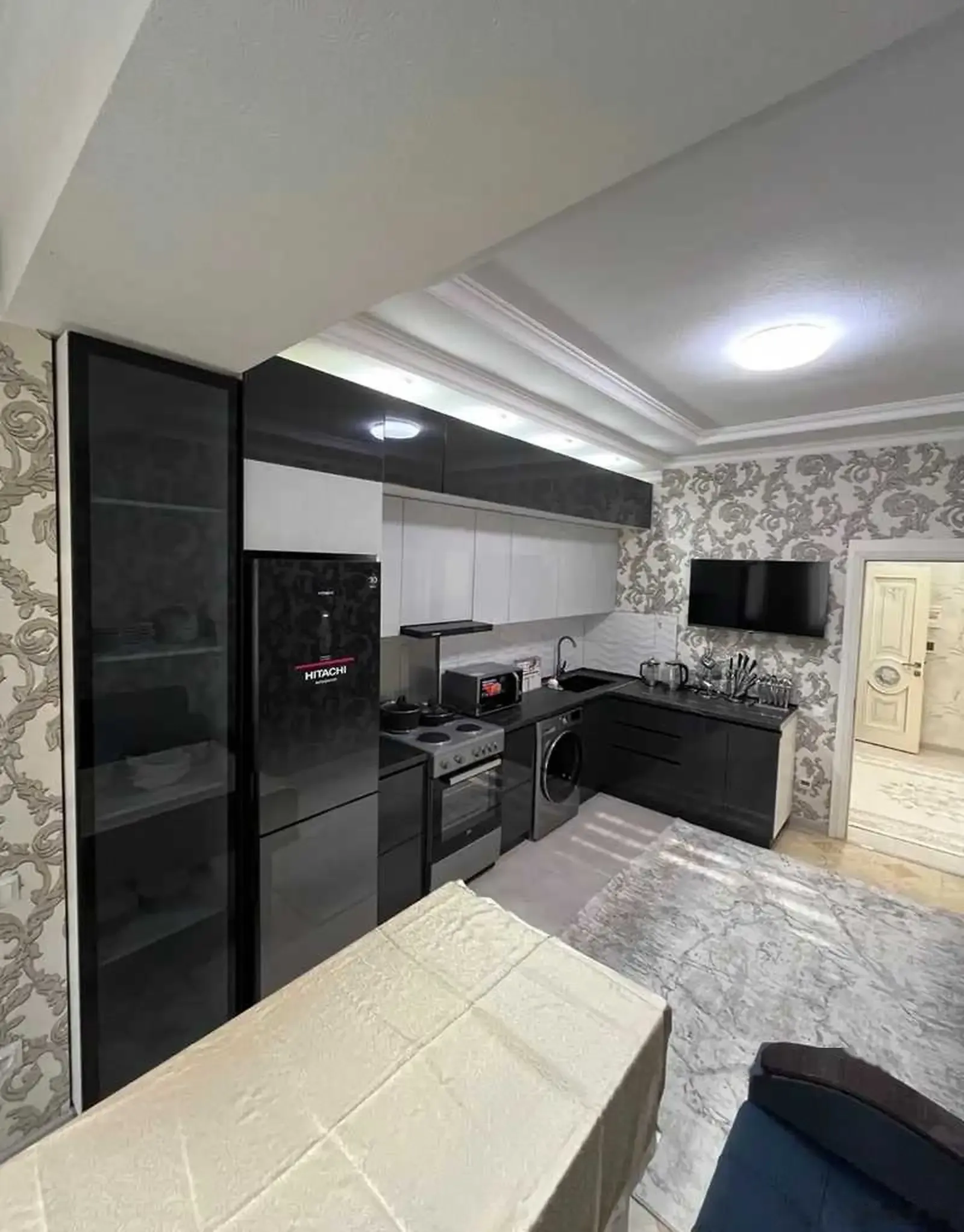 2-комн. квартира, 12 этаж, 74м², Шохмансур