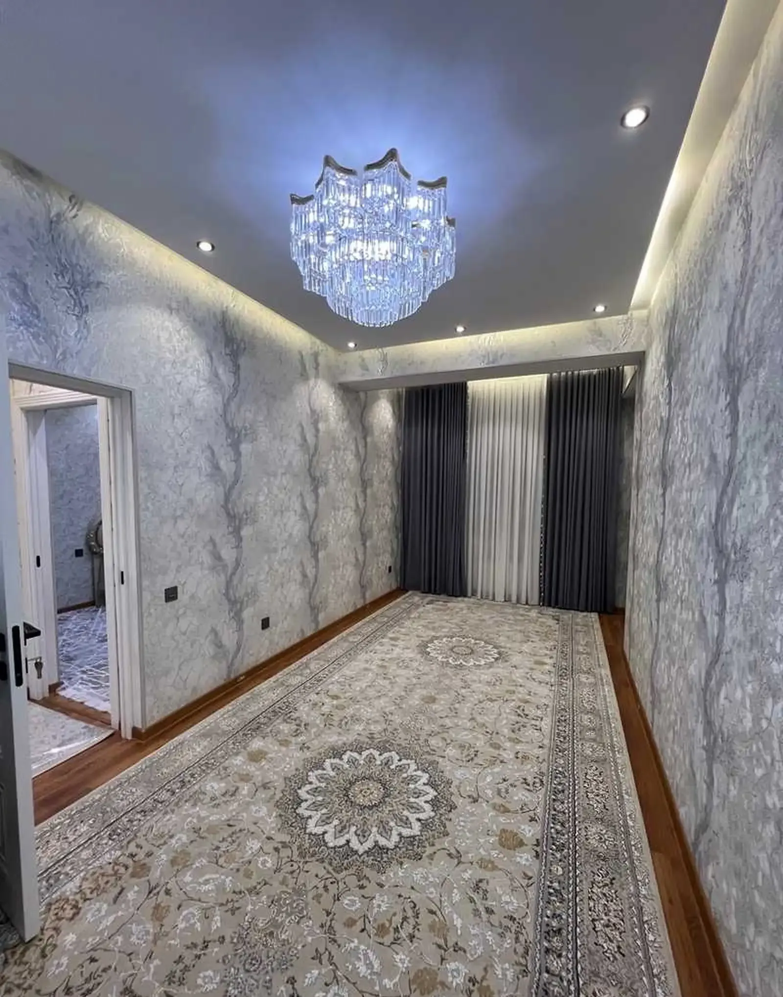 2-комн. квартира, 11 этаж, 65м², Цирк
