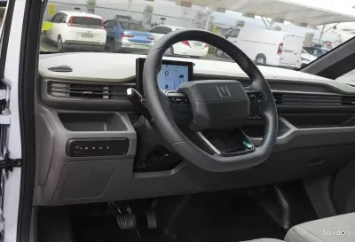 Фургон Geely, 2026