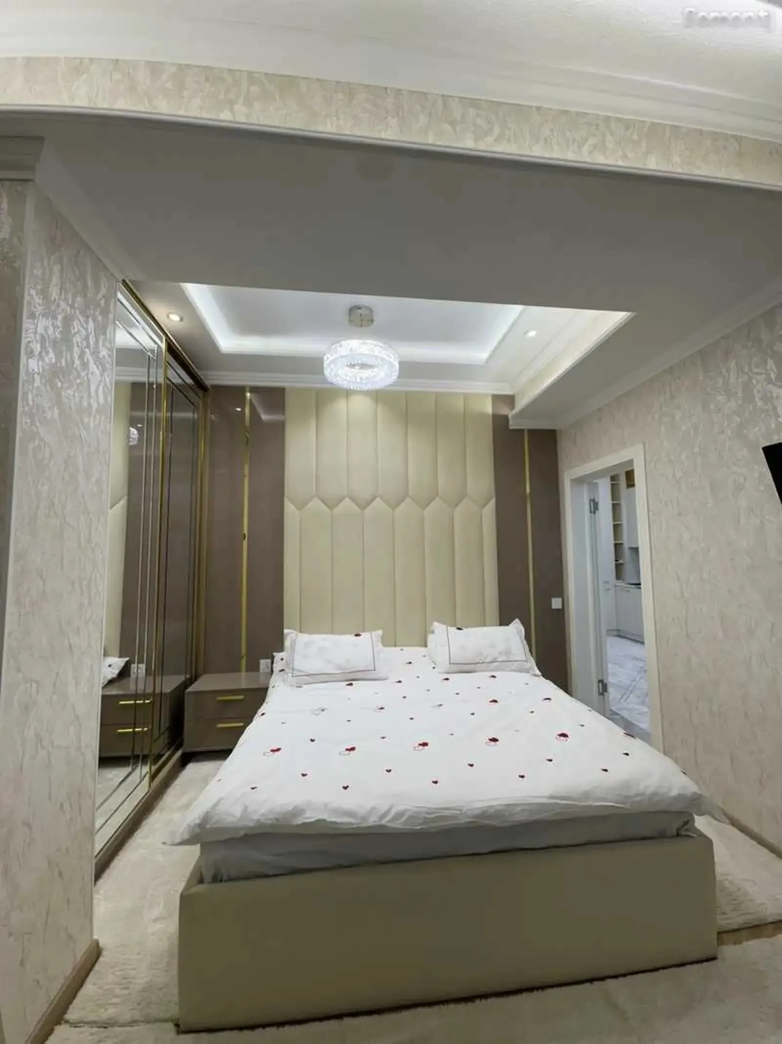 3-комн. квартира, 4 этаж, 90м², Сино