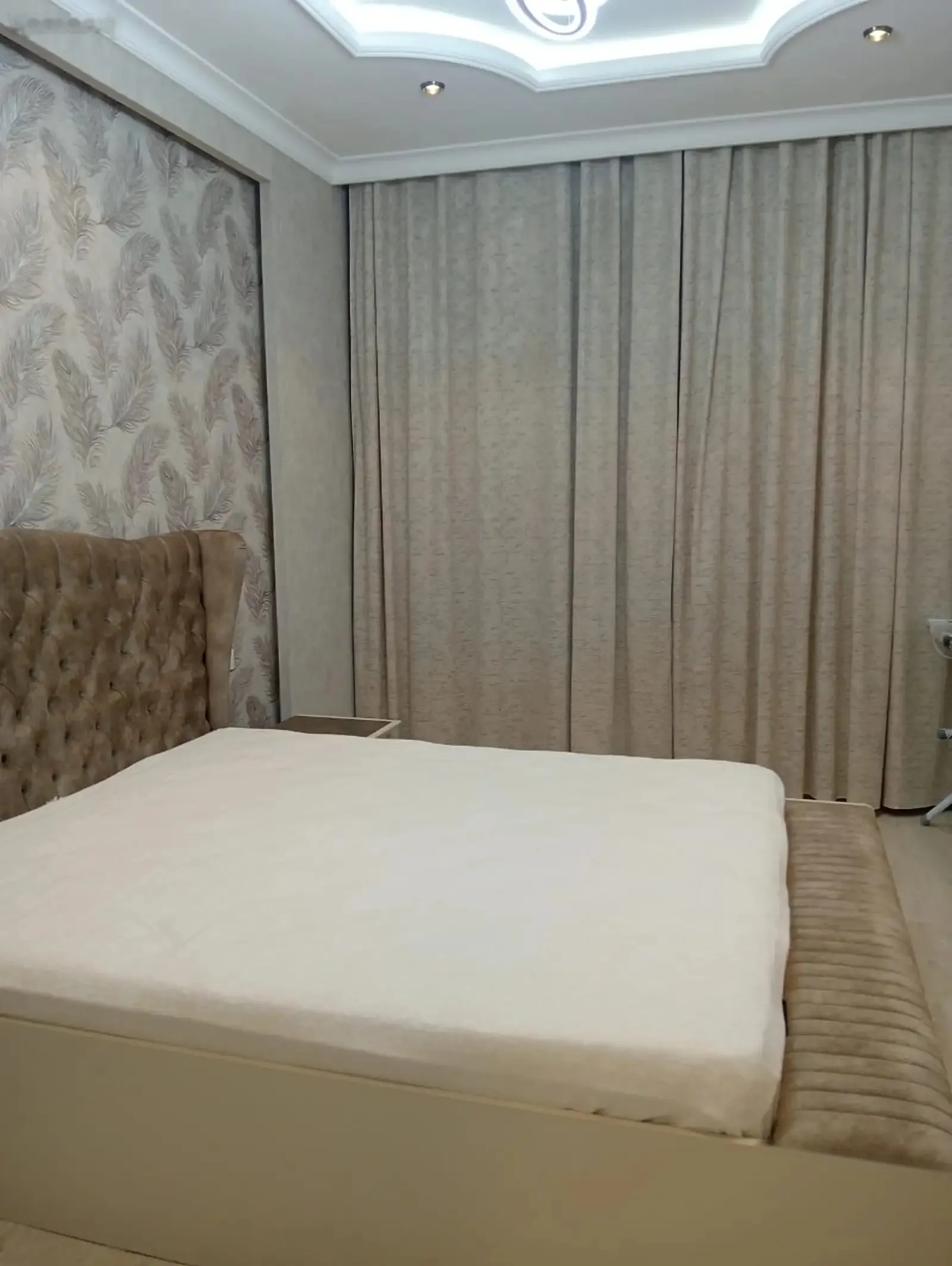2-комн. квартира, 9 этаж, 90м², бари парламент