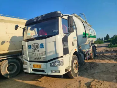 Цементовоз Faw J6 2020