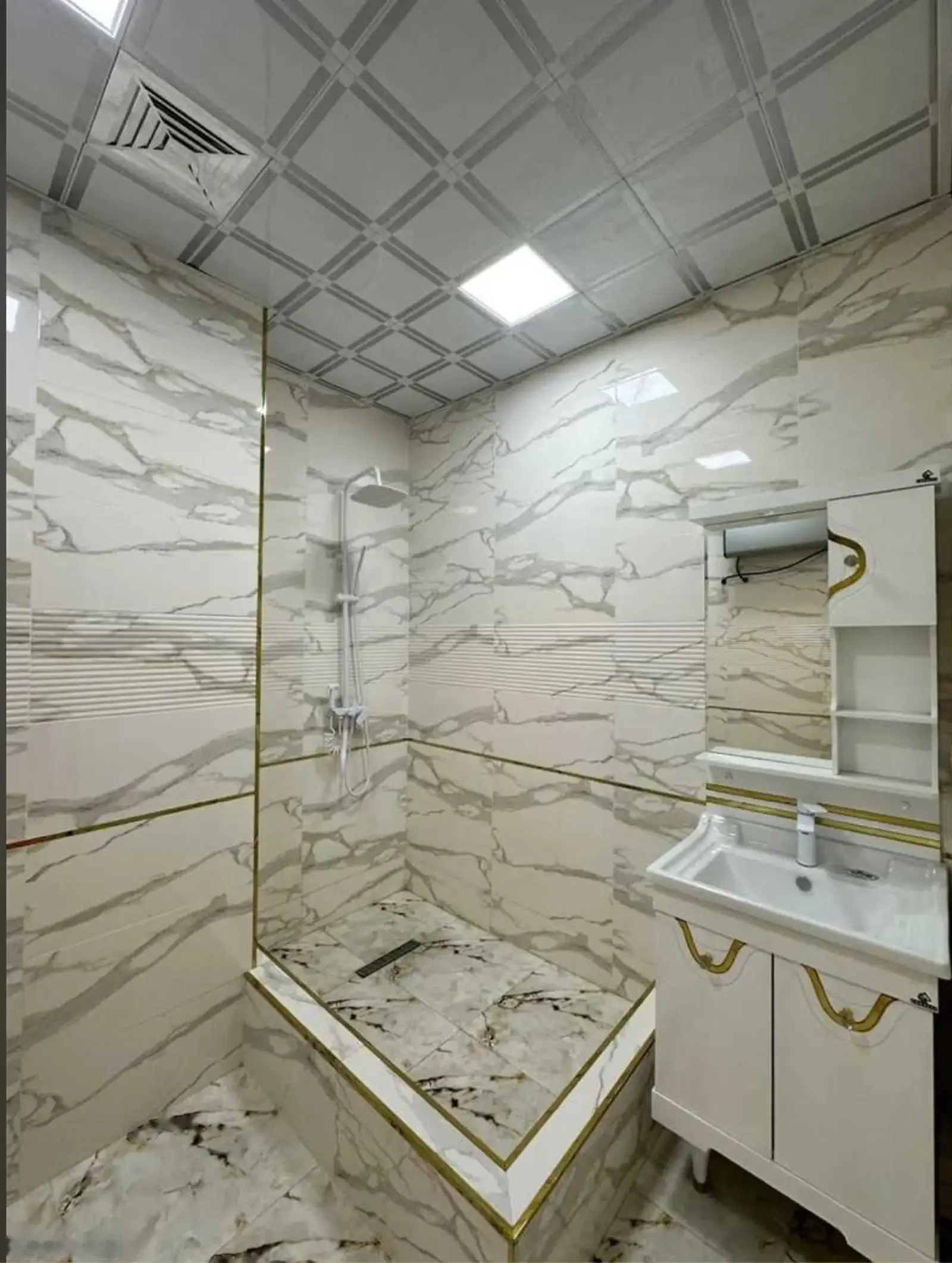 3-комн. квартира, 15 этаж, 130м², Шохмансур, Скорый