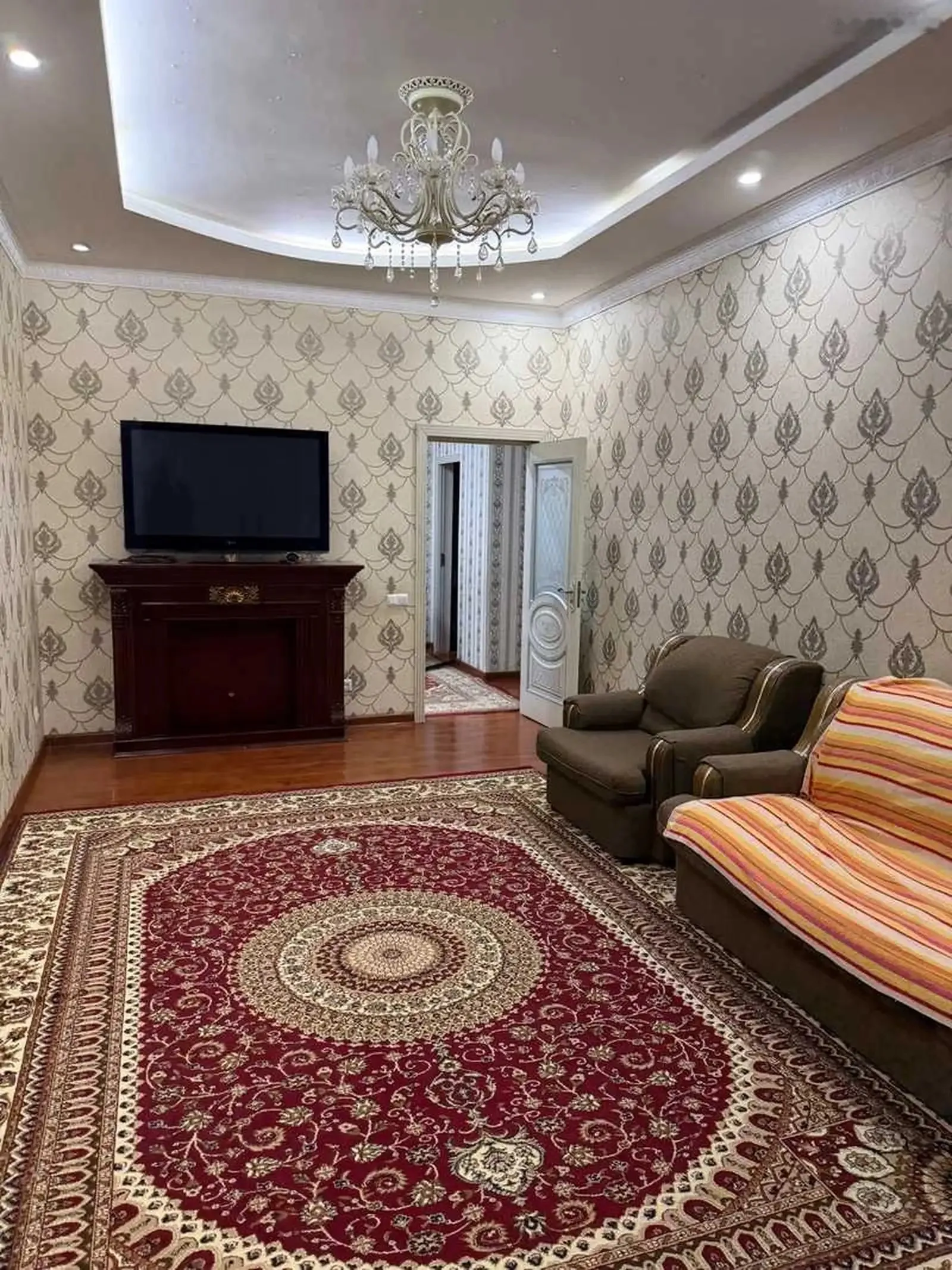 3-комн. квартира, 3 этаж, 100м², домхои Кайрокум