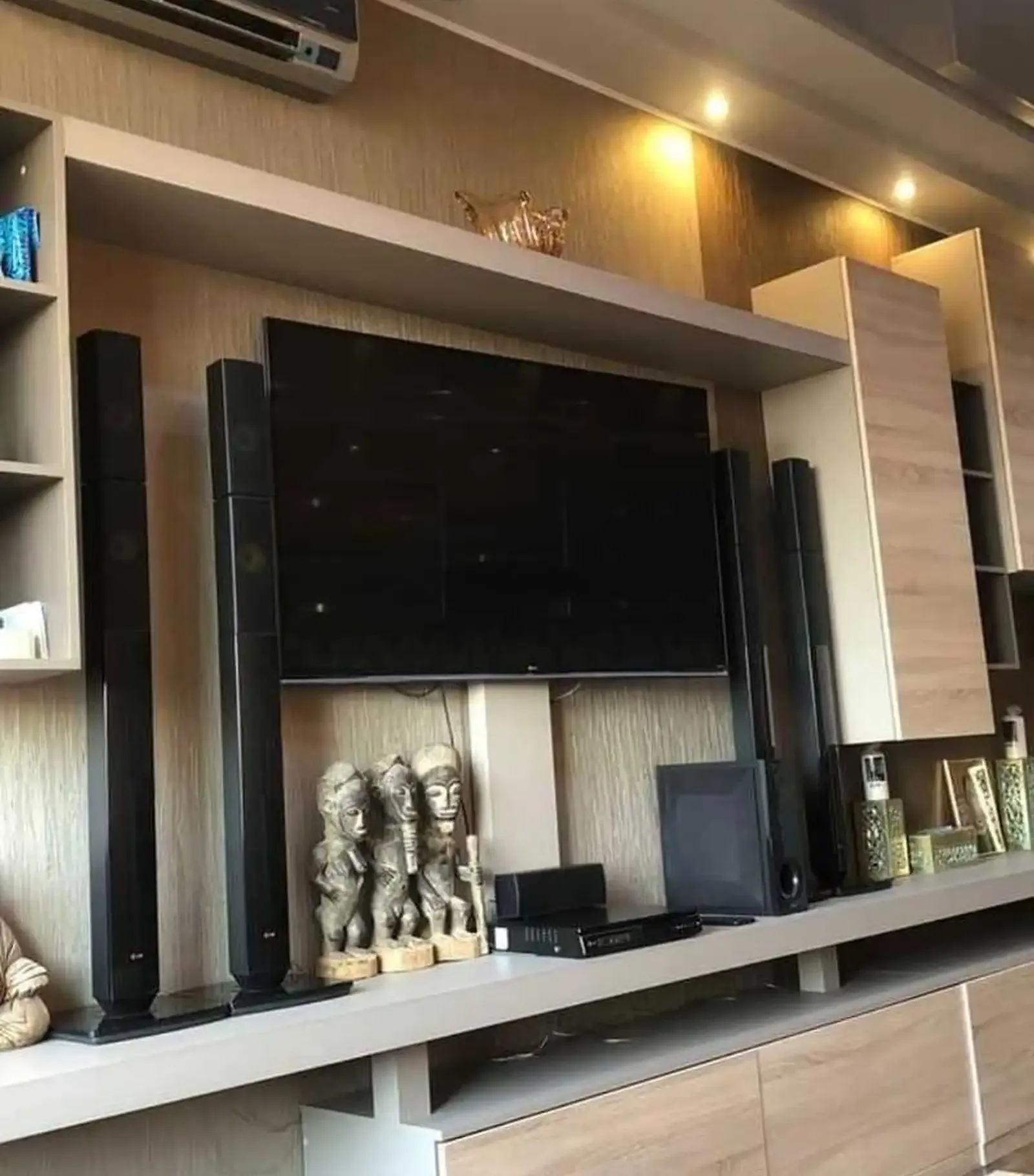 2-комн. квартира, 12 этаж, 62м², Опера балет. Гостиница Ватан.