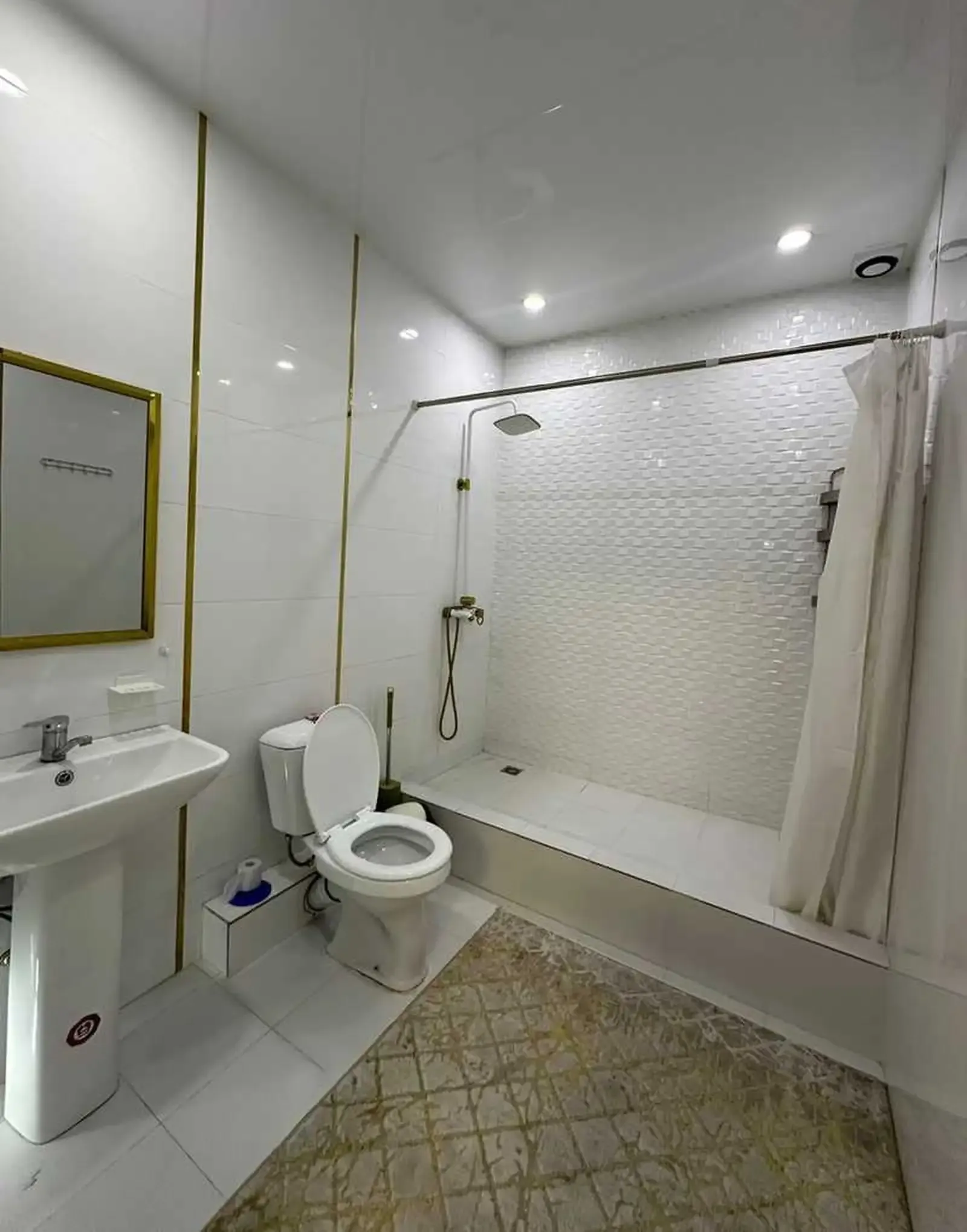 3-комн. квартира, 5 этаж, 130м², Садбарг доми Гелос