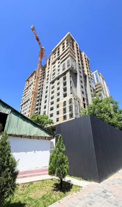 2-комн. квартира, 15 этаж, 93 м², Шохмансур, пушти Ҳукумат