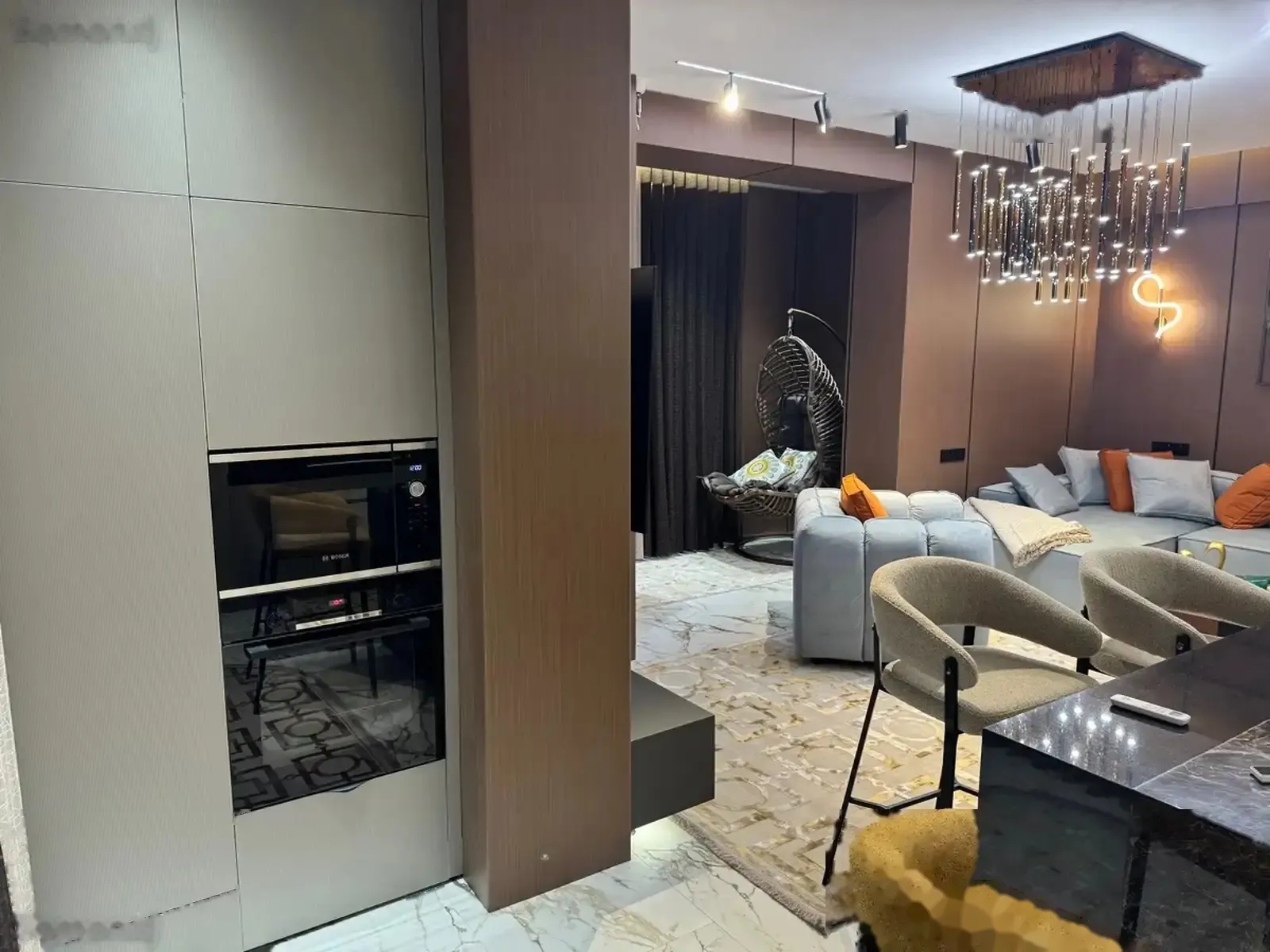 2-комн. квартира, 14 этаж, 74м², Шохмансур