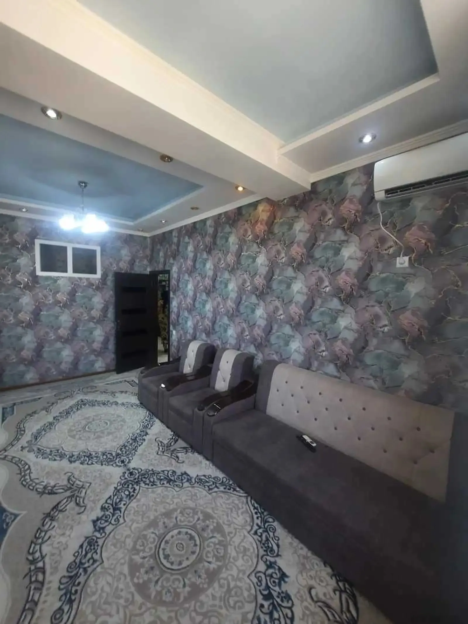 3-комн. квартира, 12 этаж, 64м², Садбарг, доми Афгоно
