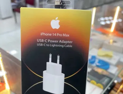 Зарядное устройство для Apple iPhone 12
