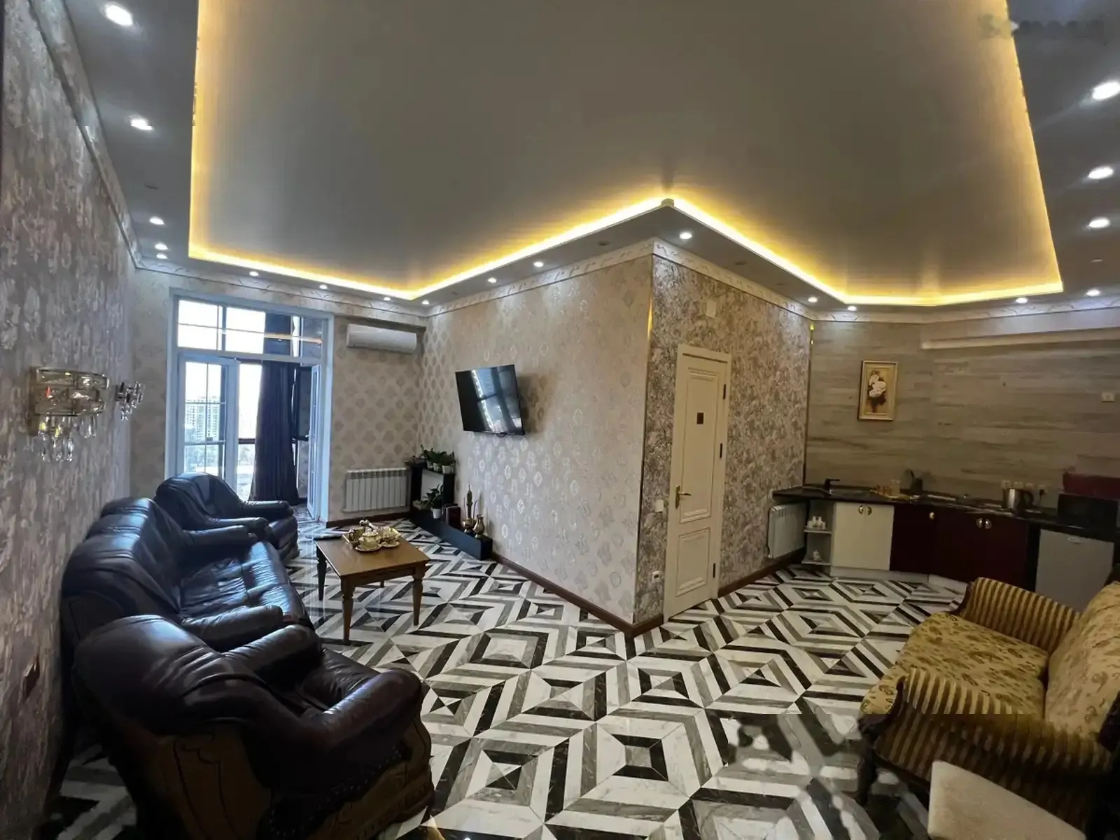1-комн. квартира, 17 этаж, 70 м², Азия грант отель